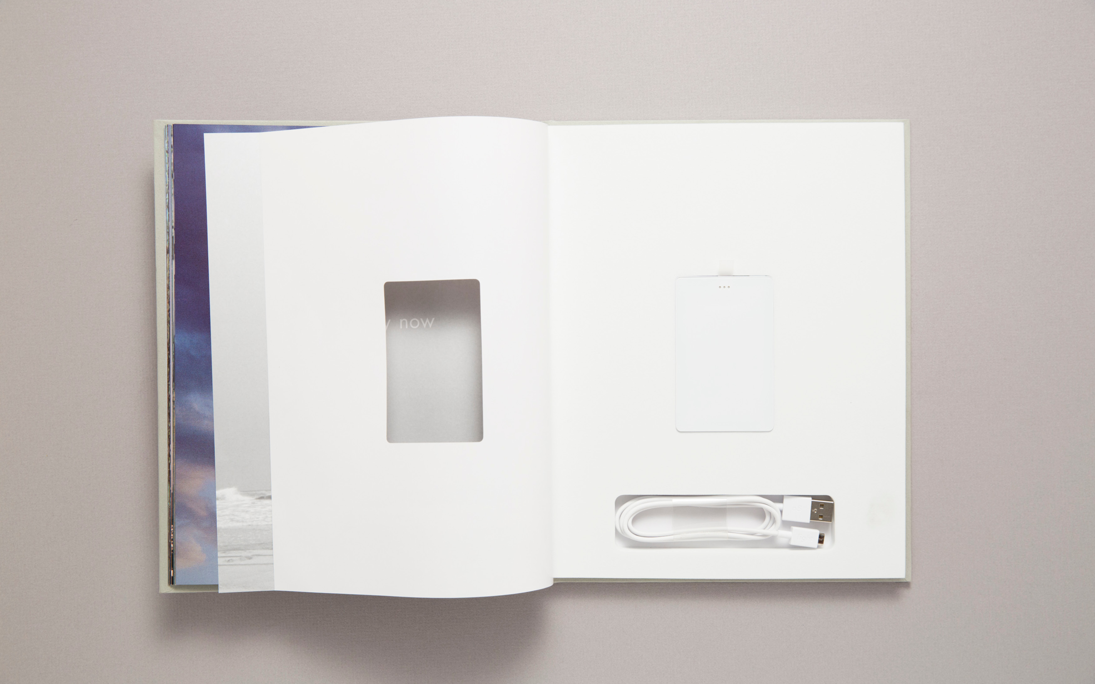 RICCARDO PIROTTO LIGHTPHONE